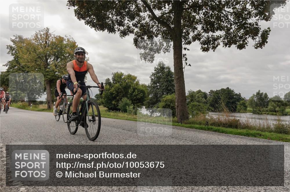 30.08.2026 - Elbe Triathlon Hamburg Michael Burmester http://msf.ph/oto/10053675 30.08.2026 10:51:52 Radfahren 901, 912, 1022, 1033, 1101, 1104, 1171, 1264 meine-sportfotos.de