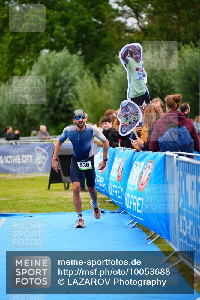 30.08.2026 - Elbe Triathlon Hamburg LAZAROV Photography http://msf.ph/oto/10053688 30.08.2026 10:51:58 Ziel 423, 452, 536 meine-sportfotos.de