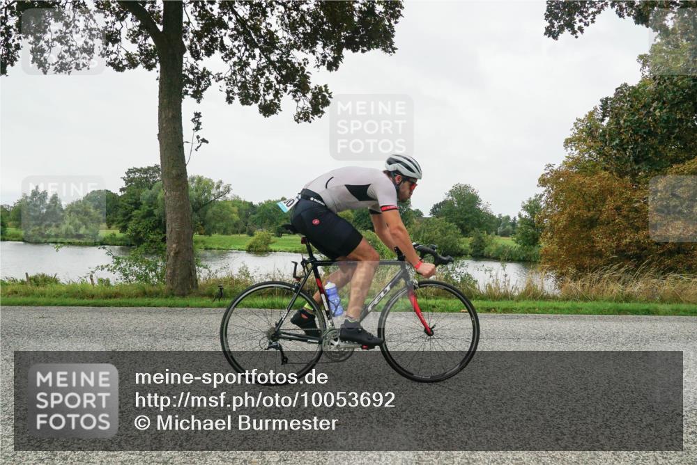 30.08.2026 - Elbe Triathlon Hamburg Michael Burmester http://msf.ph/oto/10053692 30.08.2026 10:35:16 Radfahren 1092, 1100, 1101, 1104, 1110, 1113, 1119, 1306 meine-sportfotos.de
