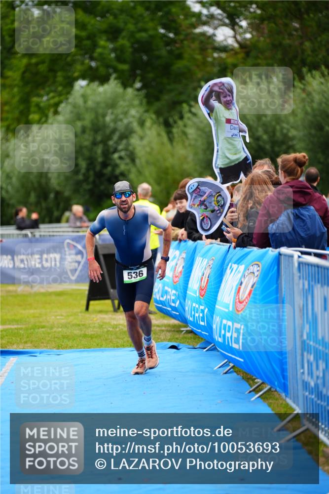 30.08.2026 - Elbe Triathlon Hamburg LAZAROV Photography http://msf.ph/oto/10053693 30.08.2026 10:51:58 Ziel 423, 452, 536 meine-sportfotos.de