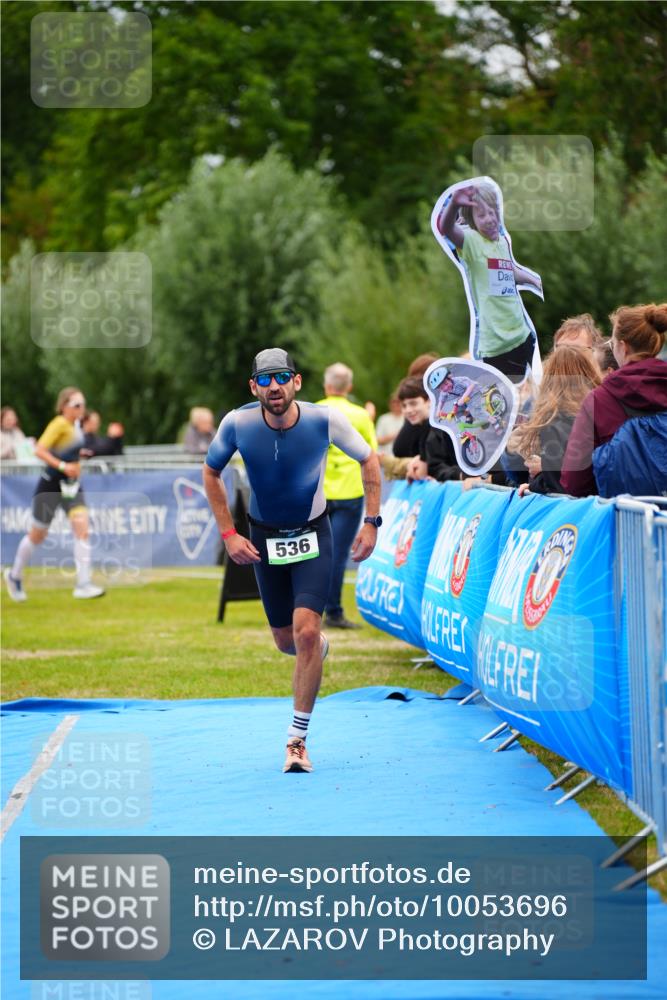 30.08.2026 - Elbe Triathlon Hamburg LAZAROV Photography http://msf.ph/oto/10053696 30.08.2026 10:51:59 Ziel 423, 452, 536 meine-sportfotos.de