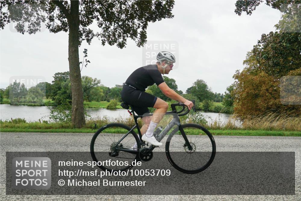30.08.2026 - Elbe Triathlon Hamburg Michael Burmester http://msf.ph/oto/10053709 30.08.2026 10:35:25 Radfahren 568, 831, 882, 1092, 1101, 1108, 1119 meine-sportfotos.de