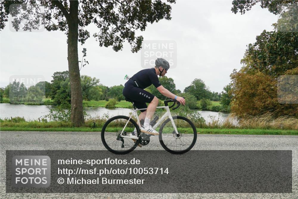 30.08.2026 - Elbe Triathlon Hamburg Michael Burmester http://msf.ph/oto/10053714 30.08.2026 10:35:28 Radfahren 568, 831, 882, 1108 meine-sportfotos.de