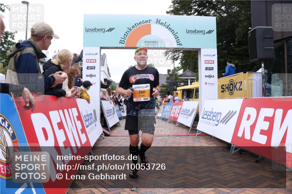 30.08.2026 - Blankeneser Heldenlauf Lena Gebhardt http://msf.ph/oto/10053726 30.08.2026 12:04:41 Ziel 2196, 2285, 2333, 2766, 2795, 2811, 2829, 4125 meine-sportfotos.de