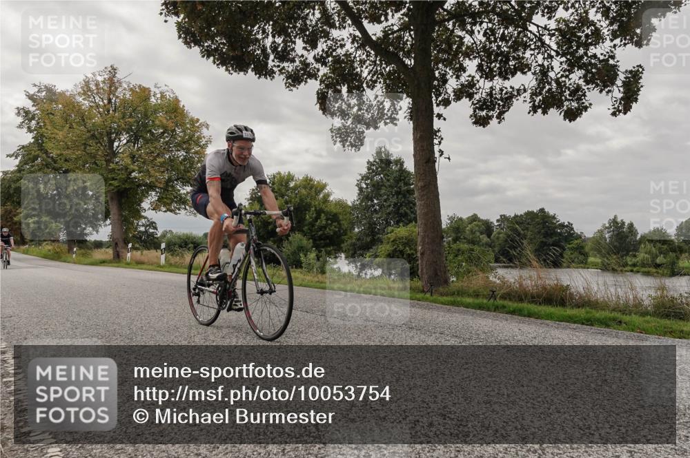 30.08.2026 - Elbe Triathlon Hamburg Michael Burmester http://msf.ph/oto/10053754 30.08.2026 10:52:39 Radfahren 1096, 1257, 1316 meine-sportfotos.de