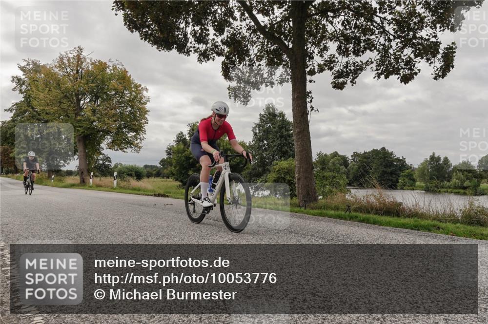 30.08.2026 - Elbe Triathlon Hamburg Michael Burmester http://msf.ph/oto/10053776 30.08.2026 10:53:05 Radfahren 813, 921, 1115 meine-sportfotos.de