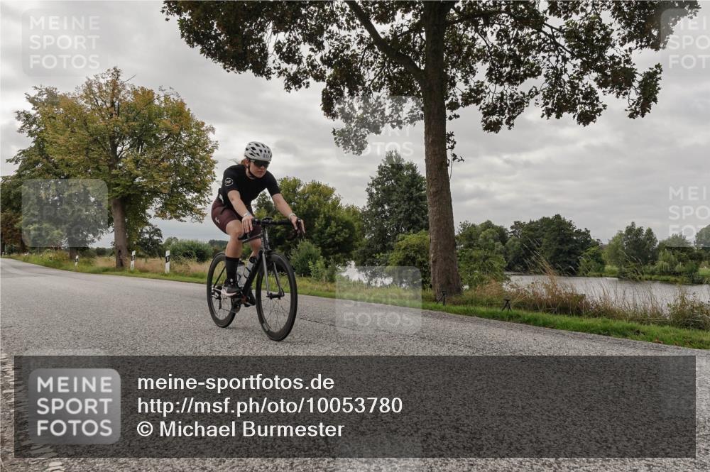 30.08.2026 - Elbe Triathlon Hamburg Michael Burmester http://msf.ph/oto/10053780 30.08.2026 10:53:06 Radfahren 813, 921, 1115 meine-sportfotos.de