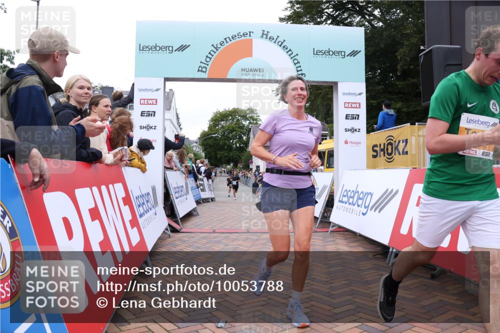 30.08.2026 - Blankeneser Heldenlauf Lena Gebhardt http://msf.ph/oto/10053788 30.08.2026 12:04:44 Ziel 2196, 2333, 2766, 2795, 2811, 2829, 4125, 4366 meine-sportfotos.de