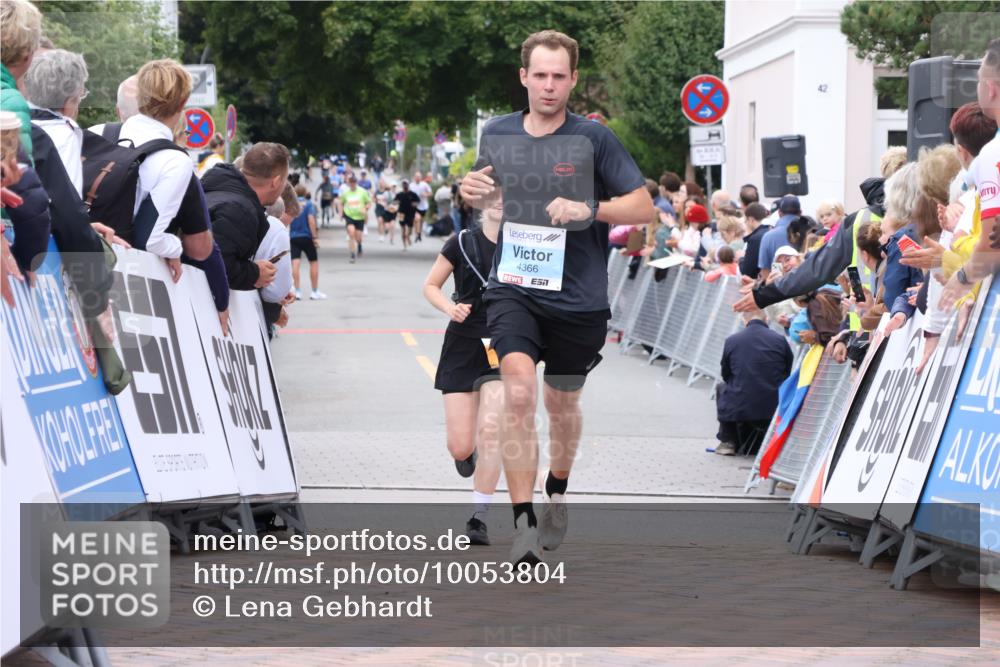 30.08.2026 - Blankeneser Heldenlauf Lena Gebhardt http://msf.ph/oto/10053804 30.08.2026 12:04:47 Ziel 2196, 2333, 2362, 2795, 4366 meine-sportfotos.de