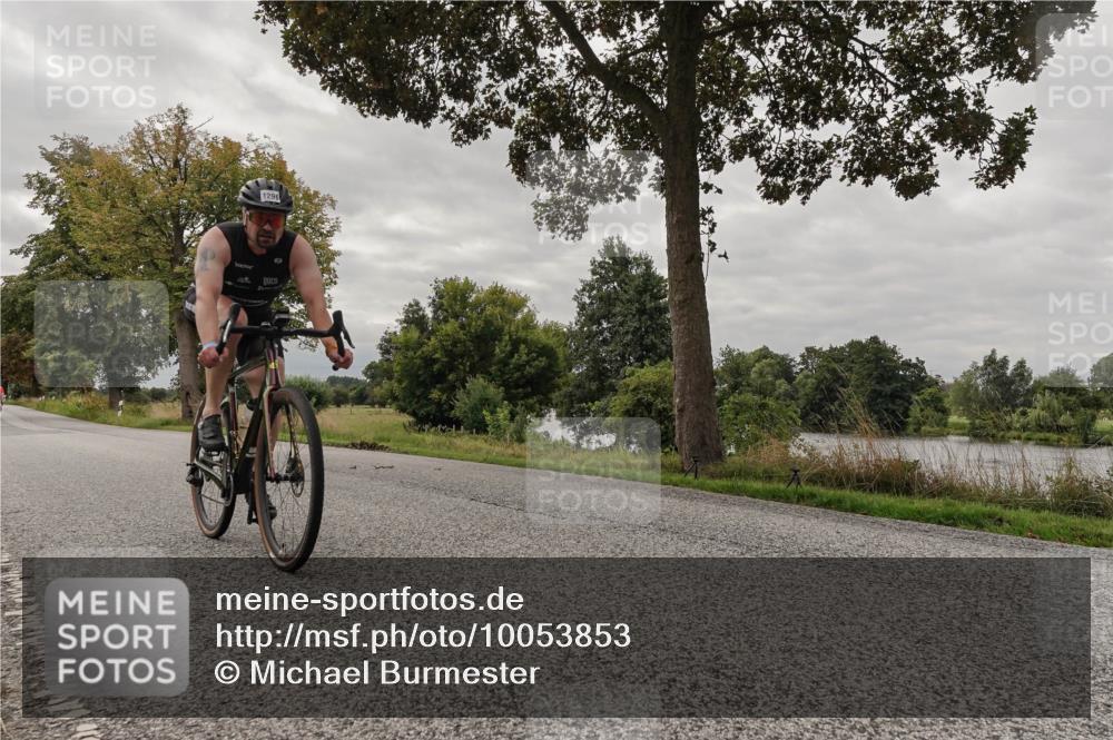 30.08.2026 - Elbe Triathlon Hamburg Michael Burmester http://msf.ph/oto/10053853 30.08.2026 10:54:12 Radfahren 1239, 1296 meine-sportfotos.de
