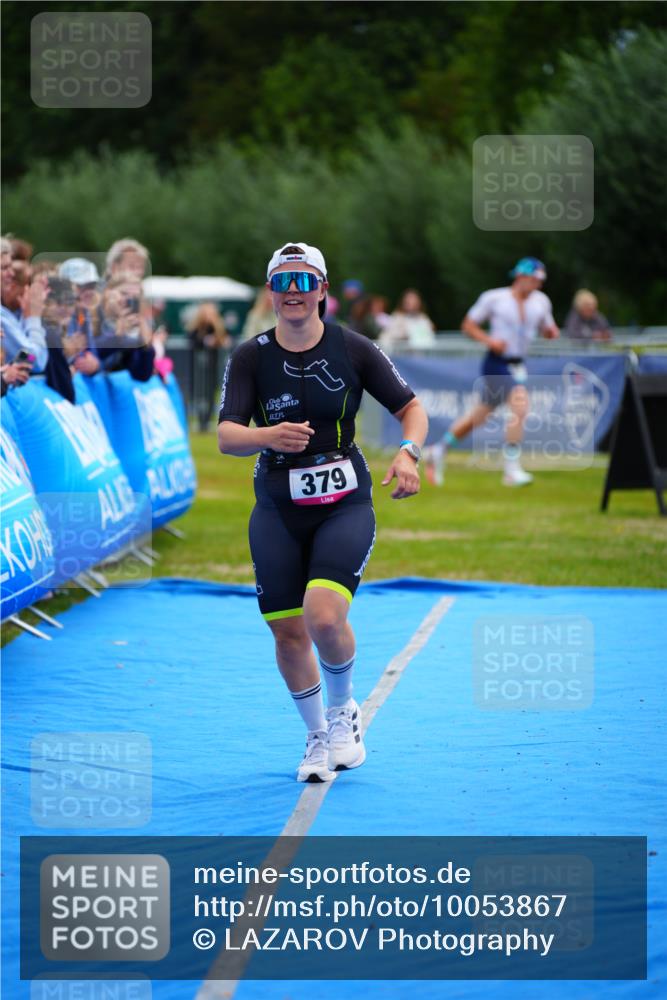 30.08.2026 - Elbe Triathlon Hamburg LAZAROV Photography http://msf.ph/oto/10053867 30.08.2026 10:52:34 Ziel 379 meine-sportfotos.de