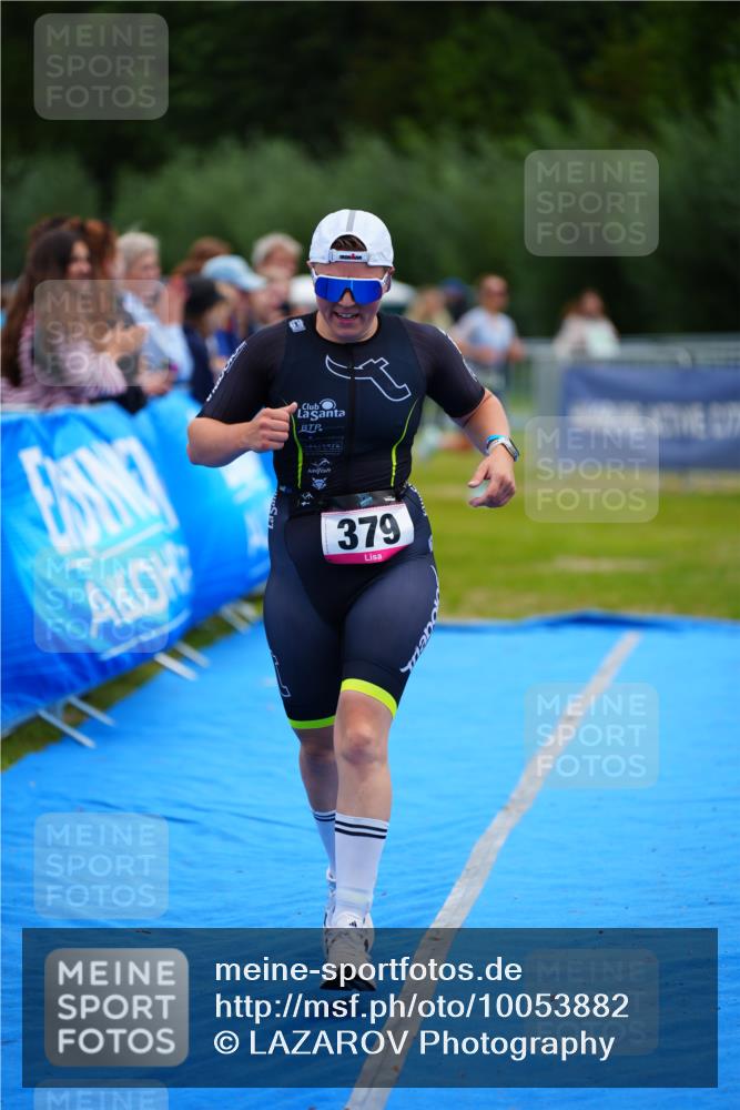 30.08.2026 - Elbe Triathlon Hamburg LAZAROV Photography http://msf.ph/oto/10053882 30.08.2026 10:52:35 Ziel 379 meine-sportfotos.de