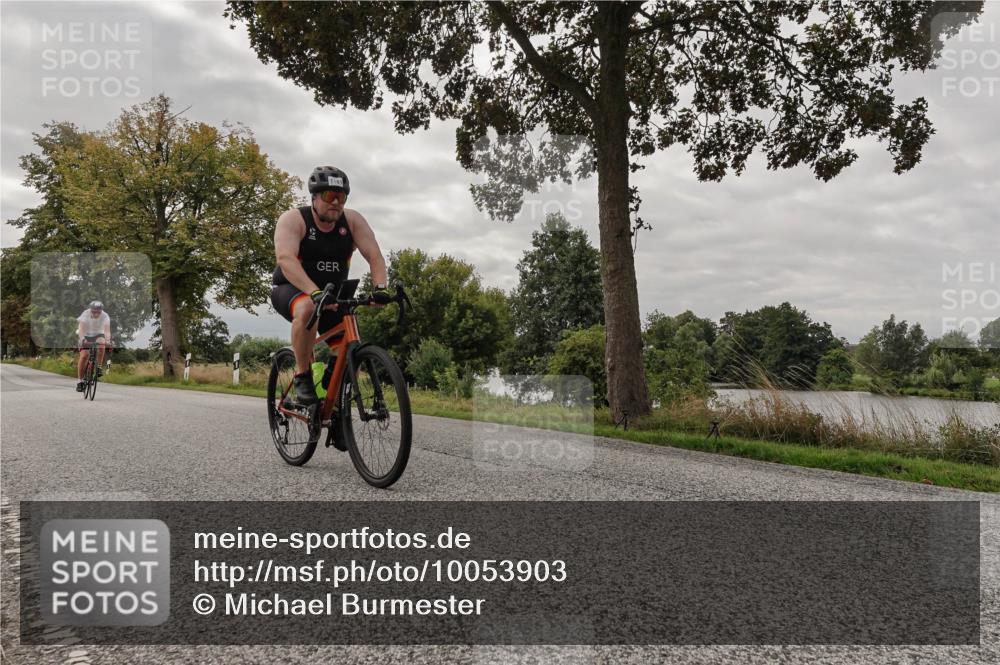 30.08.2026 - Elbe Triathlon Hamburg Michael Burmester http://msf.ph/oto/10053903 30.08.2026 10:55:08 Radfahren 978, 1095, 1181, 1219, 1292, 1350 meine-sportfotos.de