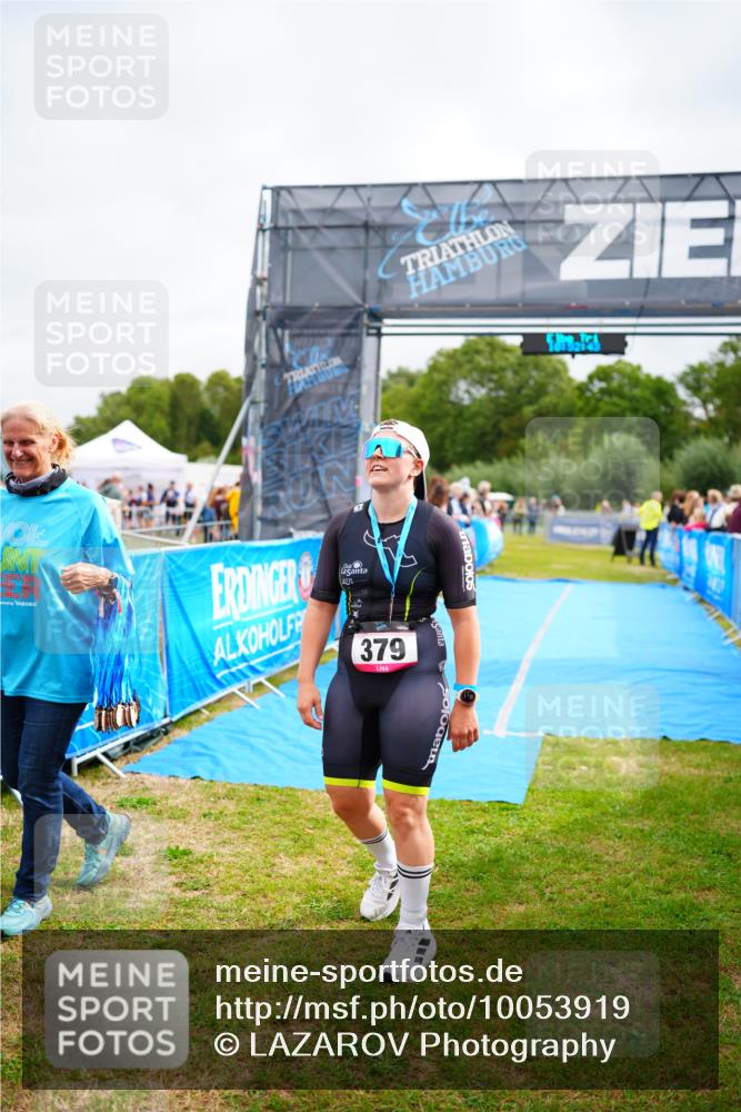 30.08.2026 - Elbe Triathlon Hamburg LAZAROV Photography http://msf.ph/oto/10053919 30.08.2026 10:52:44 Ziel  meine-sportfotos.de