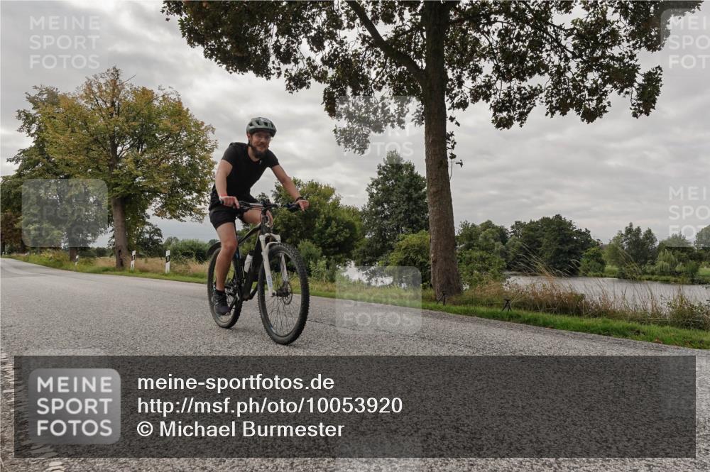 30.08.2026 - Elbe Triathlon Hamburg Michael Burmester http://msf.ph/oto/10053920 30.08.2026 10:55:17 Radfahren 1016, 1166, 1288 meine-sportfotos.de