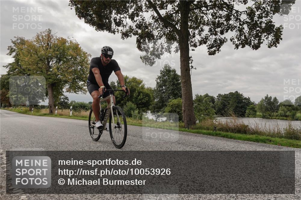 30.08.2026 - Elbe Triathlon Hamburg Michael Burmester http://msf.ph/oto/10053926 30.08.2026 10:55:24 Radfahren 1018, 1166, 1270, 1274, 1288 meine-sportfotos.de
