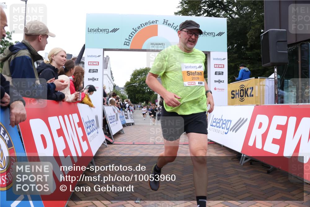 30.08.2026 - Blankeneser Heldenlauf Lena Gebhardt http://msf.ph/oto/10053960 30.08.2026 12:05:11 Ziel 2039, 2640, 4382 meine-sportfotos.de