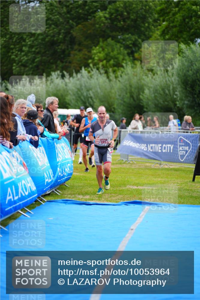 30.08.2026 - Elbe Triathlon Hamburg LAZAROV Photography http://msf.ph/oto/10053964 30.08.2026 10:53:00 Ziel 260, 281, 389, 533, 841 meine-sportfotos.de