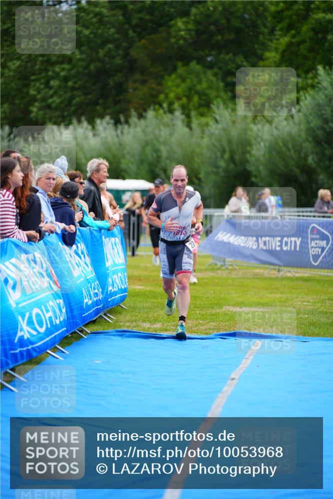 30.08.2026 - Elbe Triathlon Hamburg LAZAROV Photography http://msf.ph/oto/10053968 30.08.2026 10:53:00 Ziel 260, 281, 389, 533, 841 meine-sportfotos.de