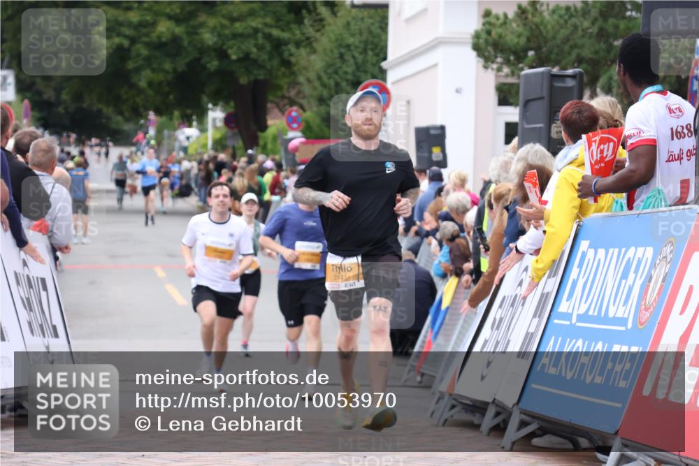 30.08.2026 - Blankeneser Heldenlauf Lena Gebhardt http://msf.ph/oto/10053970 30.08.2026 12:05:13 Ziel 2039, 2471, 2640, 4382 meine-sportfotos.de