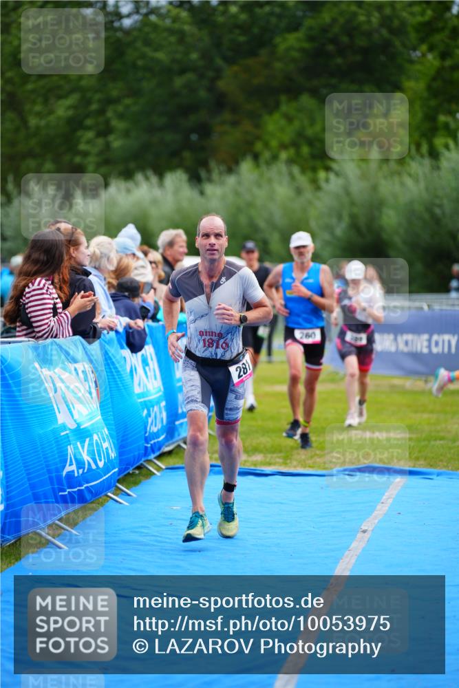 30.08.2026 - Elbe Triathlon Hamburg LAZAROV Photography http://msf.ph/oto/10053975 30.08.2026 10:53:02 Ziel 260, 281, 389, 533, 841 meine-sportfotos.de