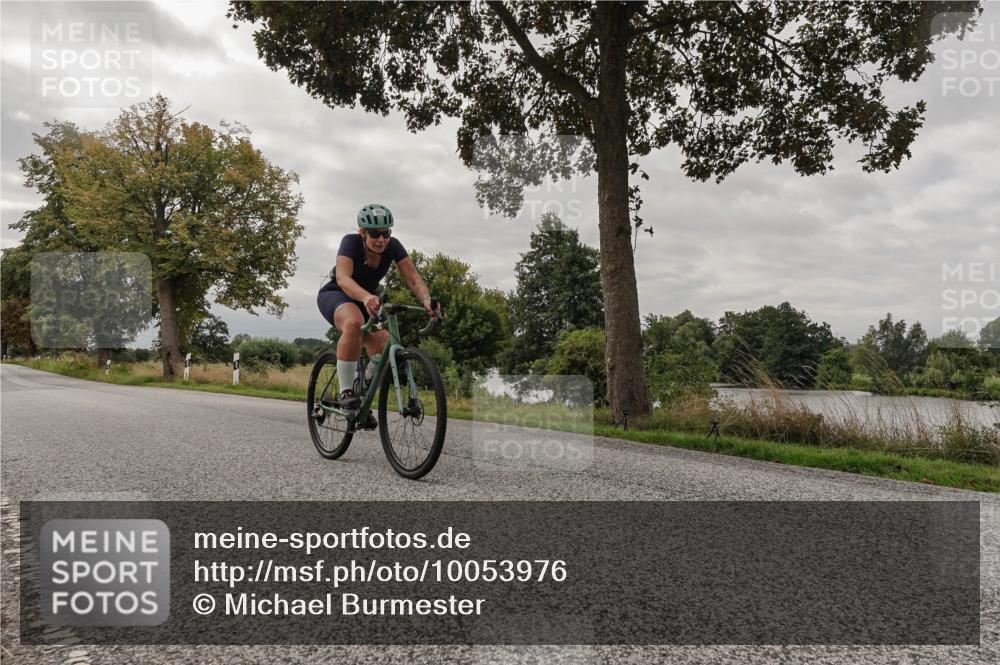 30.08.2026 - Elbe Triathlon Hamburg Michael Burmester http://msf.ph/oto/10053976 30.08.2026 10:56:05 Radfahren 931 meine-sportfotos.de