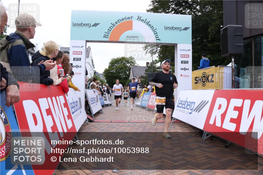 30.08.2026 - Blankeneser Heldenlauf Lena Gebhardt http://msf.ph/oto/10053988 30.08.2026 12:05:17 Ziel 2039, 2471, 2640, 2665, 2708, 2932, 4382 meine-sportfotos.de