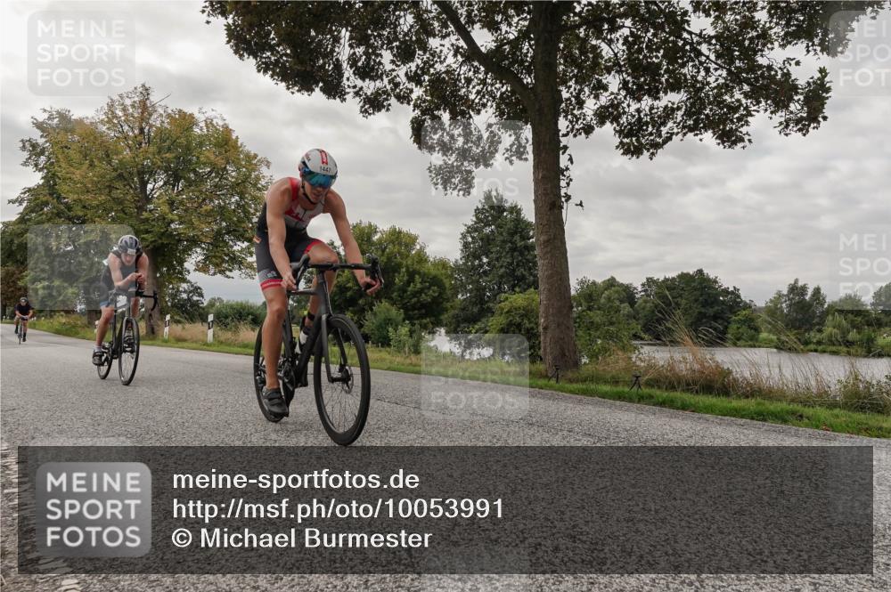30.08.2026 - Elbe Triathlon Hamburg Michael Burmester http://msf.ph/oto/10053991 30.08.2026 10:56:35 Radfahren 900, 1065, 1233, 1447, 1452 meine-sportfotos.de