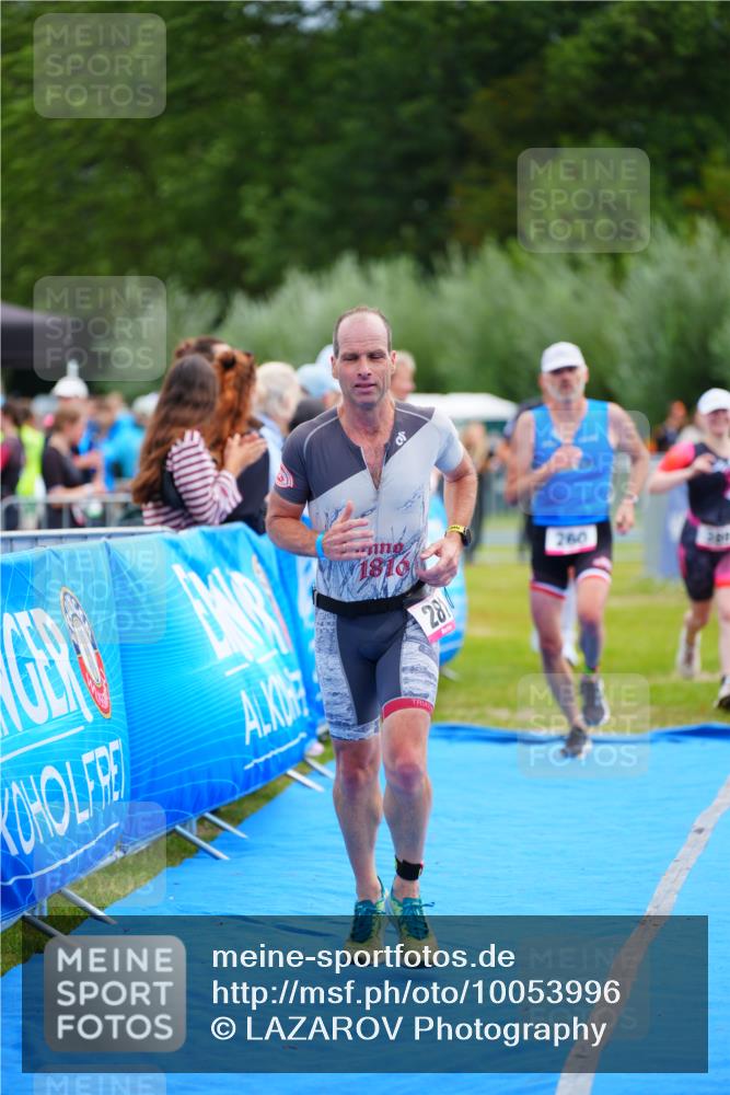30.08.2026 - Elbe Triathlon Hamburg LAZAROV Photography http://msf.ph/oto/10053996 30.08.2026 10:53:03 Ziel 260, 281, 389, 533 meine-sportfotos.de