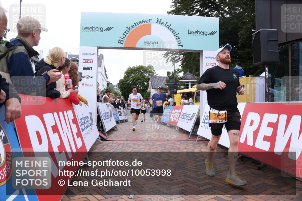 30.08.2026 - Blankeneser Heldenlauf Lena Gebhardt http://msf.ph/oto/10053998 30.08.2026 12:05:17 Ziel 2039, 2471, 2640, 2665, 2708, 2932, 4382 meine-sportfotos.de