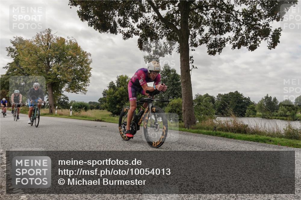 30.08.2026 - Elbe Triathlon Hamburg Michael Burmester http://msf.ph/oto/10054013 30.08.2026 10:56:49 Radfahren 974, 1026, 1126, 1191, 1193, 1276 meine-sportfotos.de