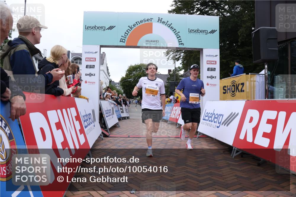 30.08.2026 - Blankeneser Heldenlauf Lena Gebhardt http://msf.ph/oto/10054016 30.08.2026 12:05:19 Ziel 2471, 2665, 2708, 2932 meine-sportfotos.de