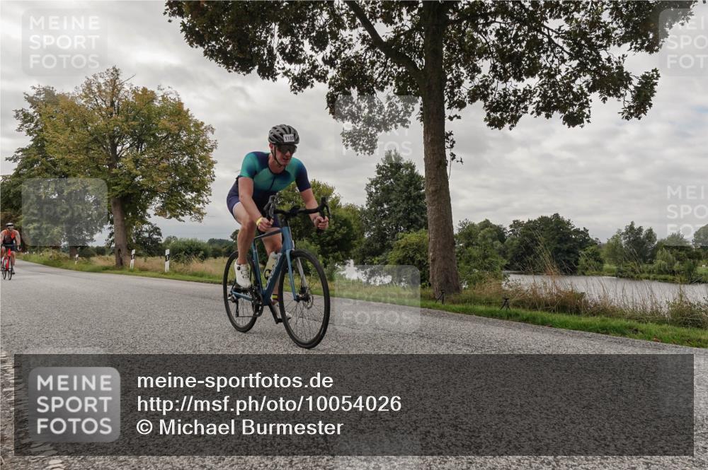 30.08.2026 - Elbe Triathlon Hamburg Michael Burmester http://msf.ph/oto/10054026 30.08.2026 10:56:54 Radfahren 942, 1026, 1193, 1281 meine-sportfotos.de
