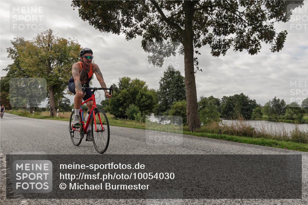 30.08.2026 - Elbe Triathlon Hamburg Michael Burmester http://msf.ph/oto/10054030 30.08.2026 10:56:56 Radfahren 942, 1026, 1144, 1193, 1281, 1314 meine-sportfotos.de