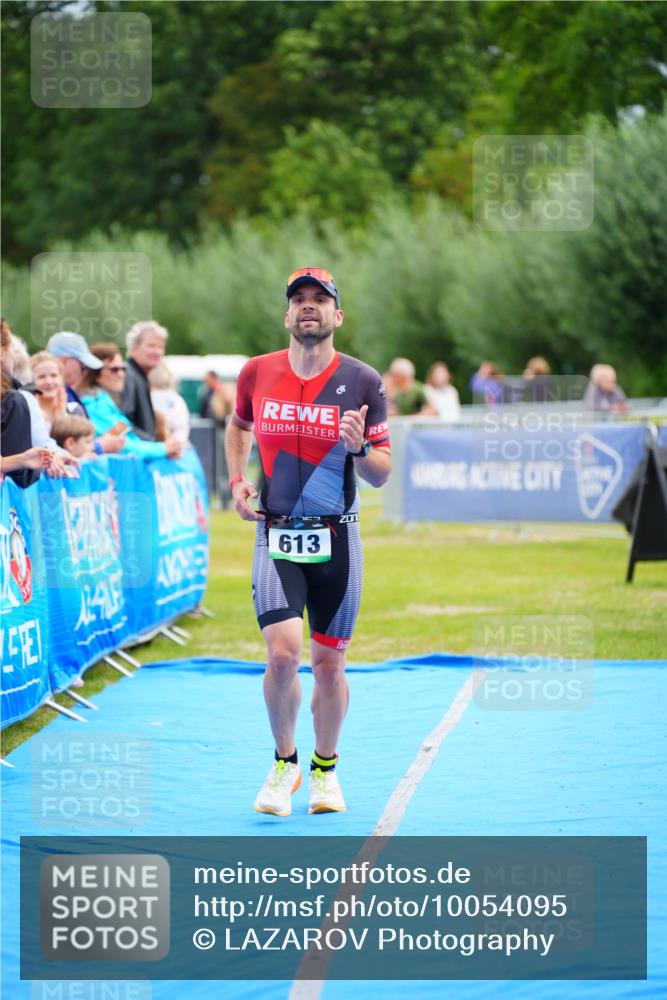 30.08.2026 - Elbe Triathlon Hamburg LAZAROV Photography http://msf.ph/oto/10054095 30.08.2026 10:53:39 Ziel 613 meine-sportfotos.de