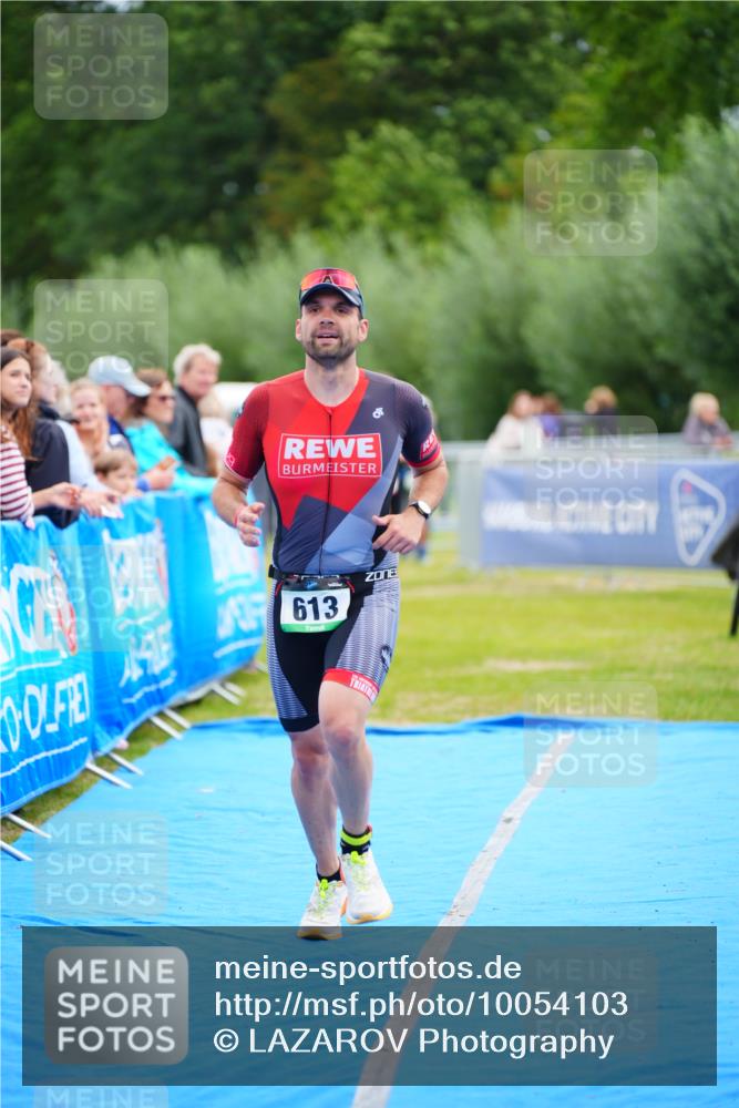 30.08.2026 - Elbe Triathlon Hamburg LAZAROV Photography http://msf.ph/oto/10054103 30.08.2026 10:53:40 Ziel 613 meine-sportfotos.de