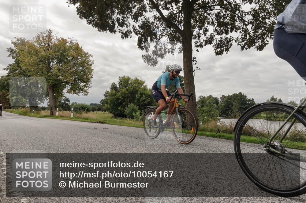 30.08.2026 - Elbe Triathlon Hamburg Michael Burmester http://msf.ph/oto/10054167 30.08.2026 10:59:36 Radfahren 1050, 1172, 1189, 1234, 1332 meine-sportfotos.de