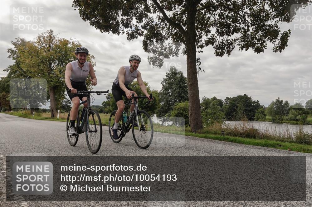 30.08.2026 - Elbe Triathlon Hamburg Michael Burmester http://msf.ph/oto/10054193 30.08.2026 10:59:56 Radfahren 945, 1034, 1090, 1331 meine-sportfotos.de