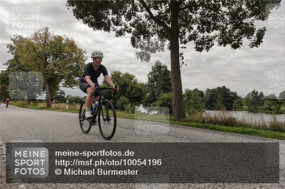 30.08.2026 - Elbe Triathlon Hamburg Michael Burmester http://msf.ph/oto/10054196 30.08.2026 11:00:03 Radfahren 945, 1153, 1280, 1293, 1320, 1352, 1445 meine-sportfotos.de