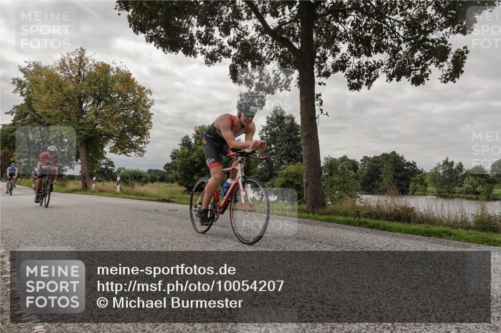 30.08.2026 - Elbe Triathlon Hamburg Michael Burmester http://msf.ph/oto/10054207 30.08.2026 11:00:09 Radfahren 992, 1153, 1214, 1280, 1293, 1320, 1352, 1445 meine-sportfotos.de