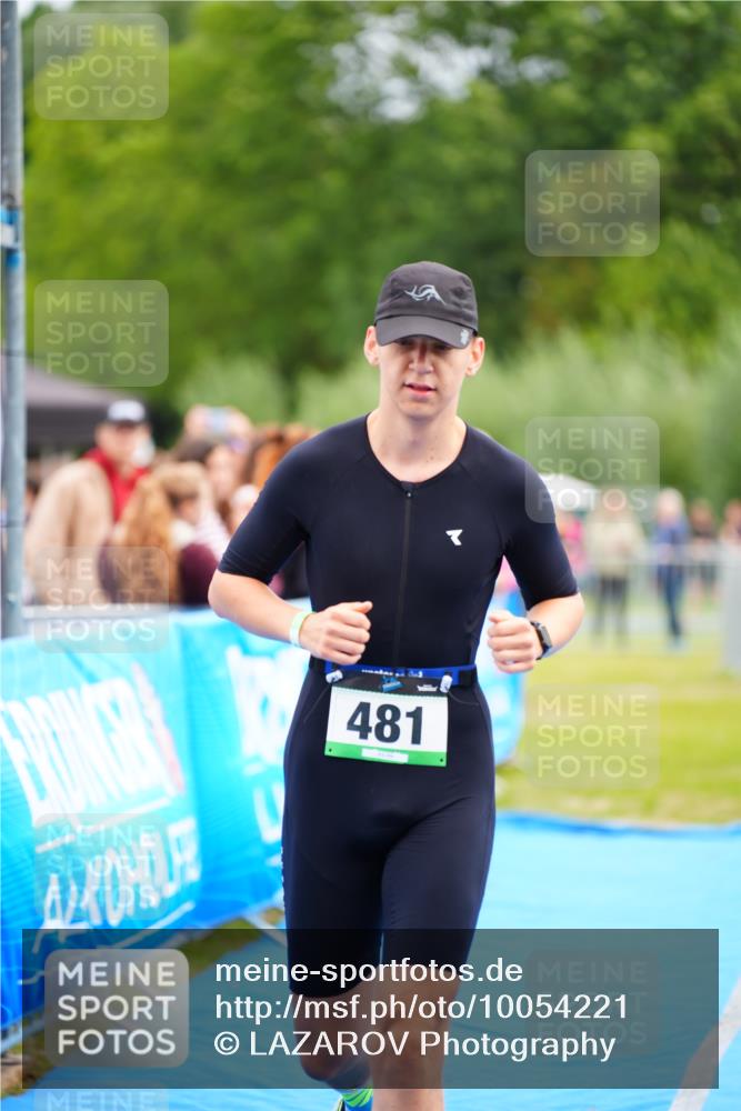 30.08.2026 - Elbe Triathlon Hamburg LAZAROV Photography http://msf.ph/oto/10054221 30.08.2026 10:54:07 Ziel 481 meine-sportfotos.de