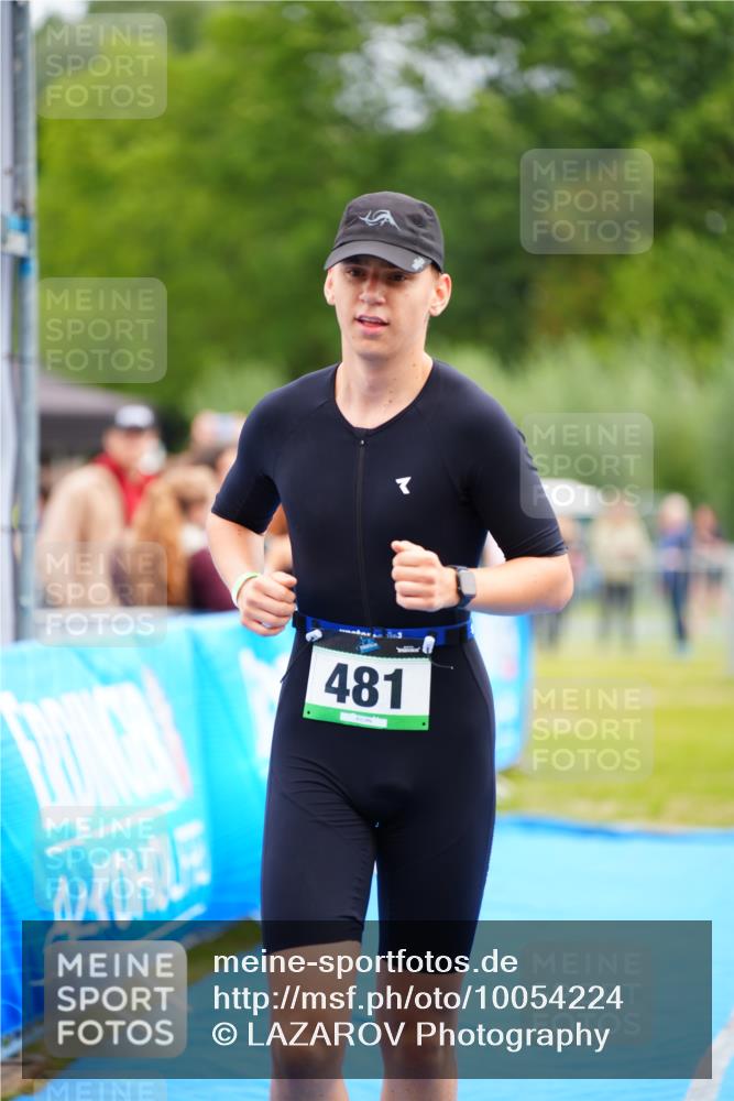 30.08.2026 - Elbe Triathlon Hamburg LAZAROV Photography http://msf.ph/oto/10054224 30.08.2026 10:54:07 Ziel 481 meine-sportfotos.de