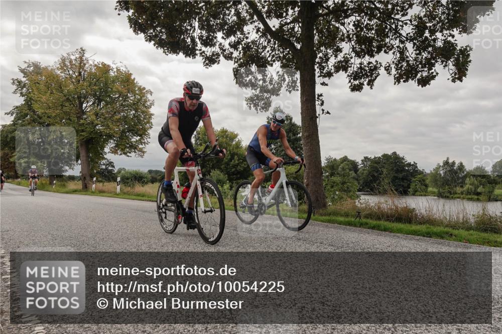 30.08.2026 - Elbe Triathlon Hamburg Michael Burmester http://msf.ph/oto/10054225 30.08.2026 11:00:20 Radfahren 888, 1129, 1237, 1249, 1333, 1369, 1379 meine-sportfotos.de