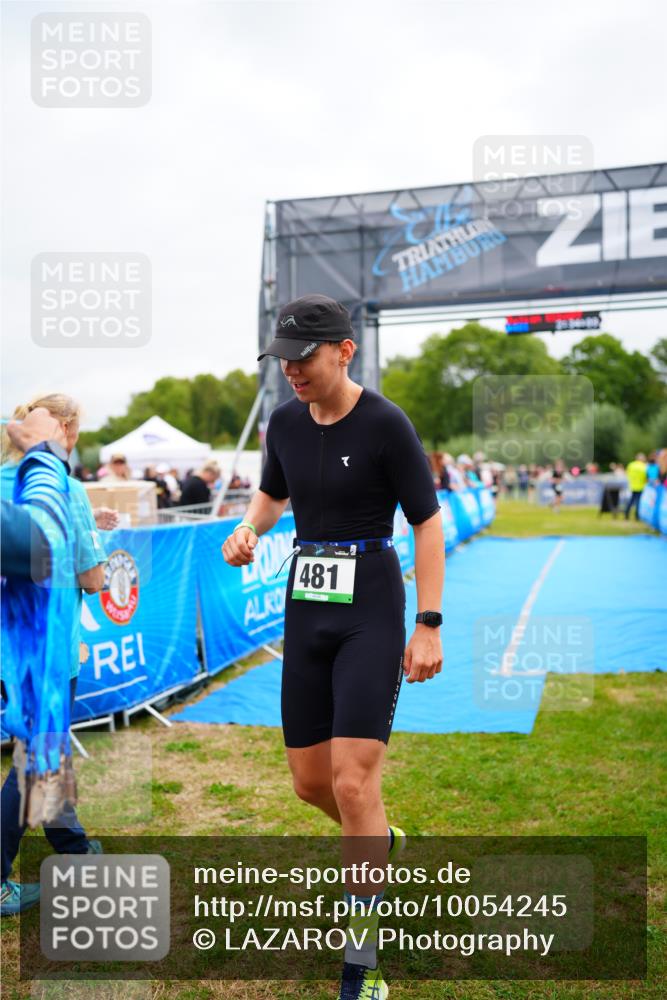 30.08.2026 - Elbe Triathlon Hamburg LAZAROV Photography http://msf.ph/oto/10054245 30.08.2026 10:54:10 Ziel 481 meine-sportfotos.de