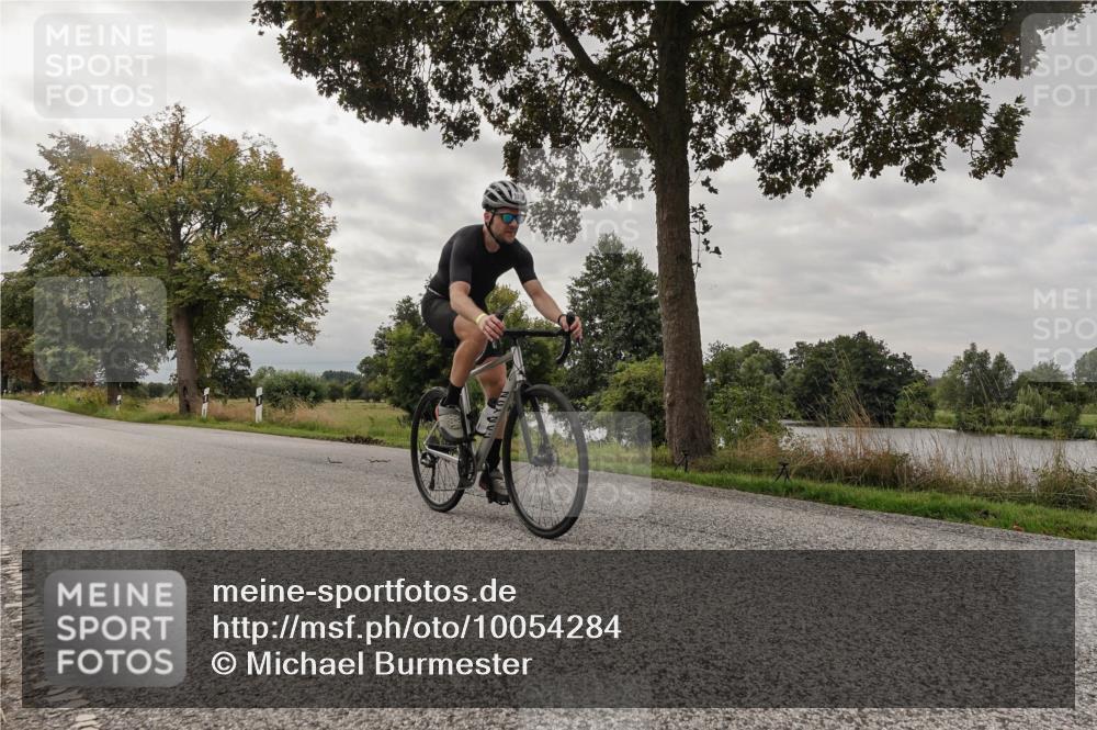 30.08.2026 - Elbe Triathlon Hamburg Michael Burmester http://msf.ph/oto/10054284 30.08.2026 11:01:13 Radfahren 1222, 1443 meine-sportfotos.de
