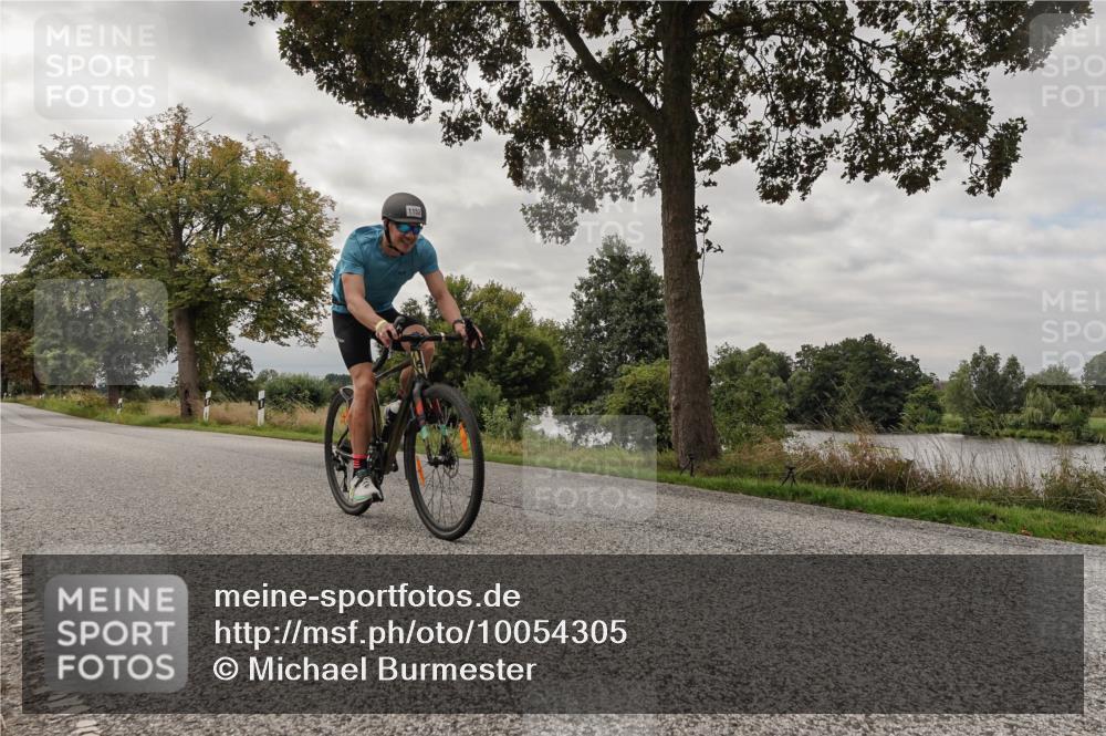 30.08.2026 - Elbe Triathlon Hamburg Michael Burmester http://msf.ph/oto/10054305 30.08.2026 11:01:58 Radfahren 1152 meine-sportfotos.de