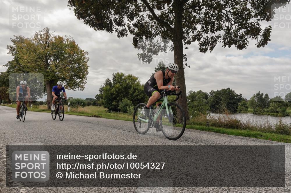 30.08.2026 - Elbe Triathlon Hamburg Michael Burmester http://msf.ph/oto/10054327 30.08.2026 11:02:36 Radfahren 1205, 1213, 1226, 1289, 1376 meine-sportfotos.de