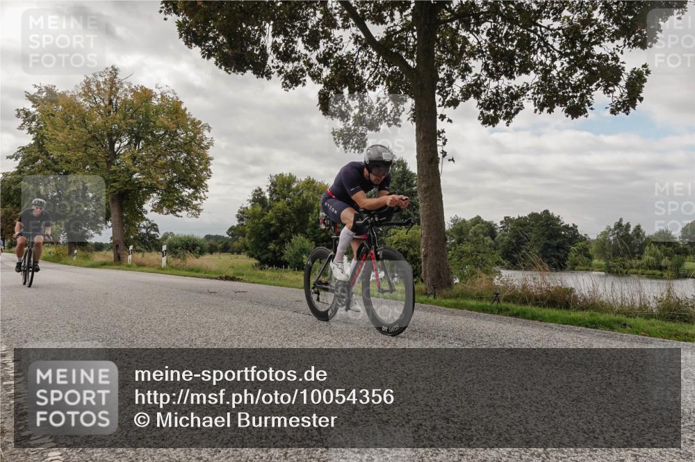 30.08.2026 - Elbe Triathlon Hamburg Michael Burmester http://msf.ph/oto/10054356 30.08.2026 11:03:03 Radfahren 1157, 1285, 1394, 1400 meine-sportfotos.de