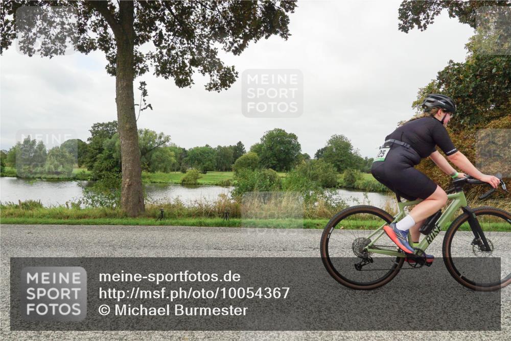 30.08.2026 - Elbe Triathlon Hamburg Michael Burmester http://msf.ph/oto/10054367 30.08.2026 10:46:48 Radfahren 797, 838, 925, 1058, 1154, 1227 meine-sportfotos.de