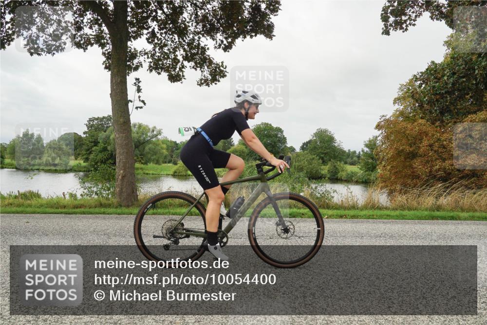 30.08.2026 - Elbe Triathlon Hamburg Michael Burmester http://msf.ph/oto/10054400 30.08.2026 10:47:26 Radfahren 854, 865, 939, 1040, 1111 meine-sportfotos.de